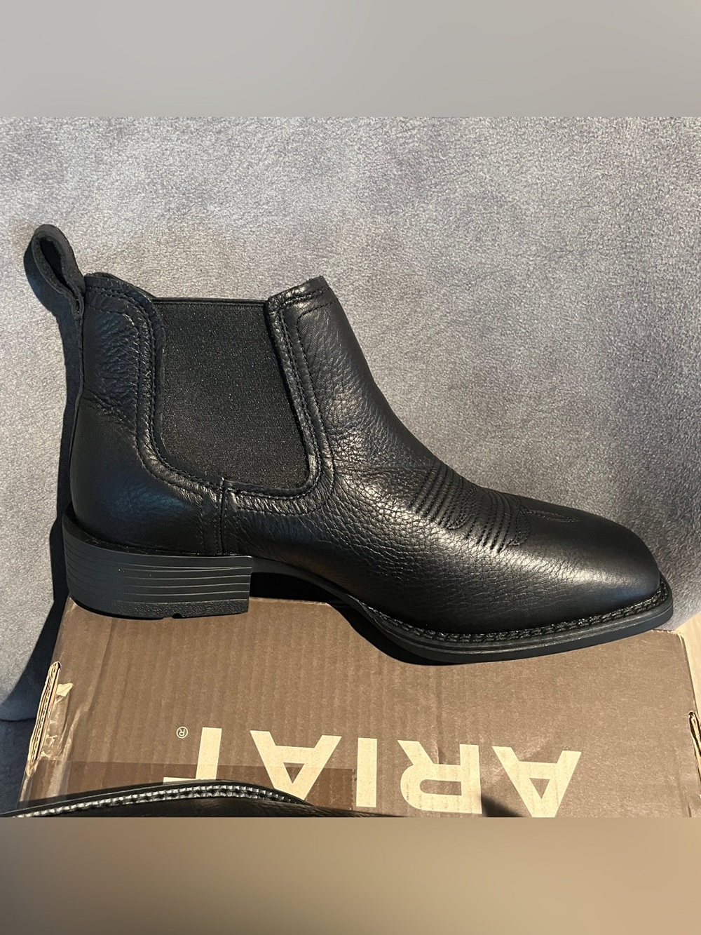 Ariat Men’s Boots Booker Chelsea Wide Square Toe Western Boot Size 10.5 EE Wide - Picture 4 of 15